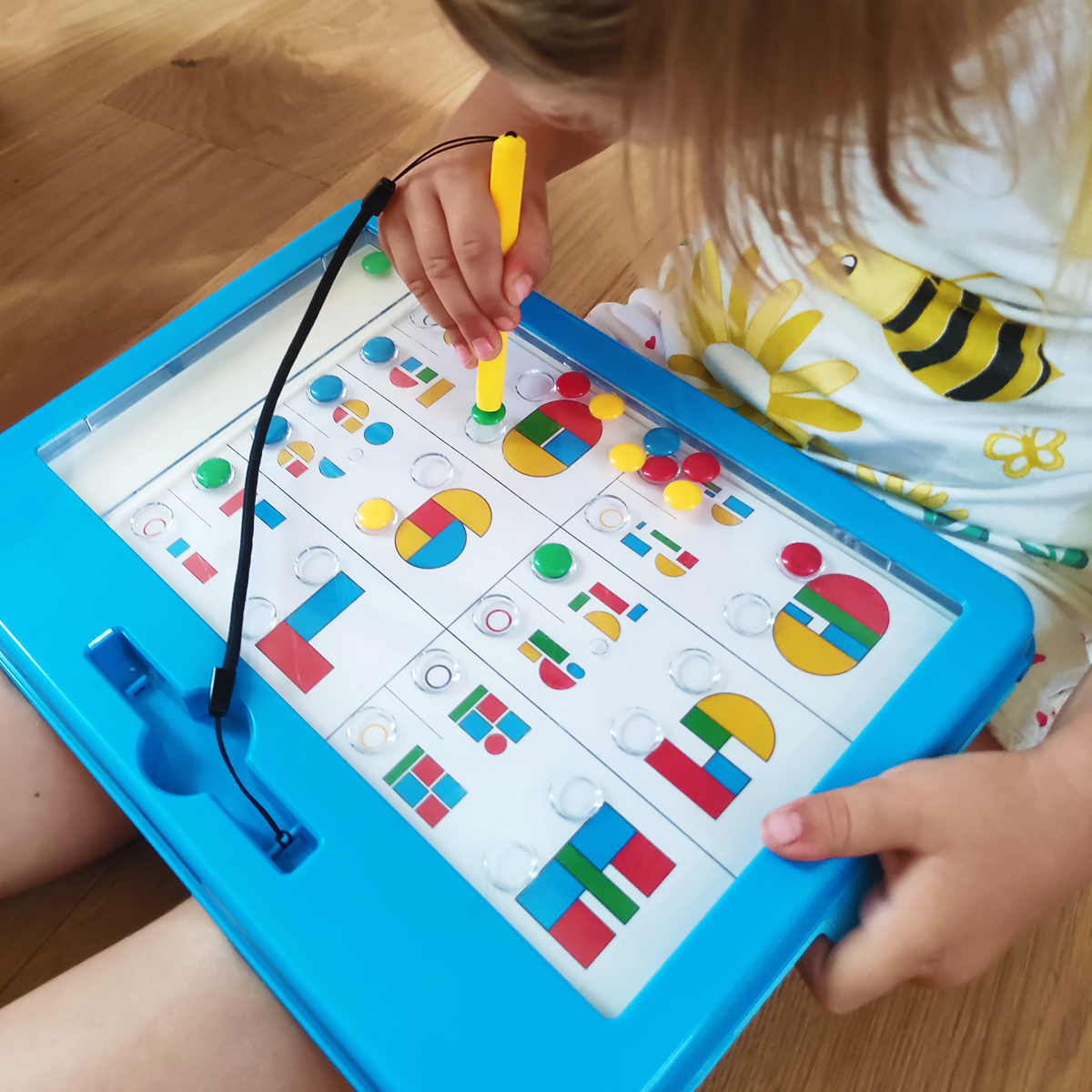 LOGIDOTS Magnetic Board